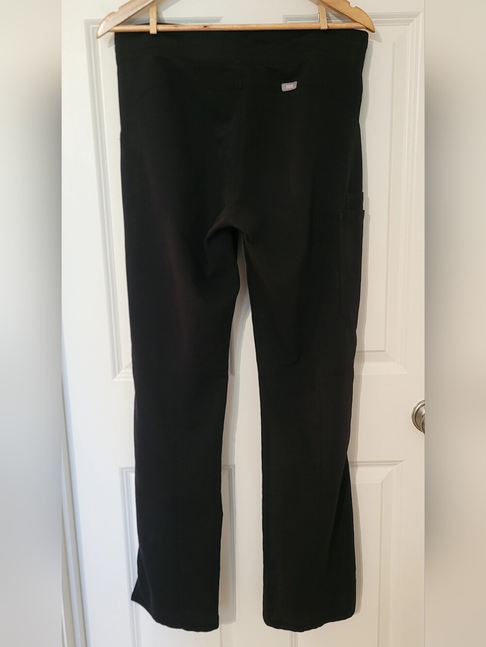 Black, Kade Cargo Scrub Pants, Medium Tall - Picture 5 of 13
